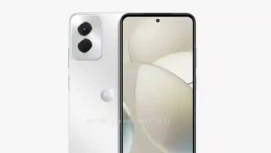 Motorola XT2363-4 mobile phone exposed