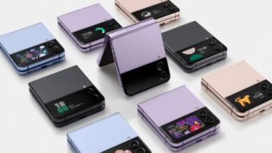Samsung Galaxy Z Flip4 folding